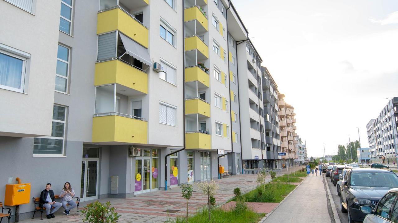 Athena Apartman Lukavica Exterior photo